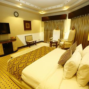 Grand Executive Suite